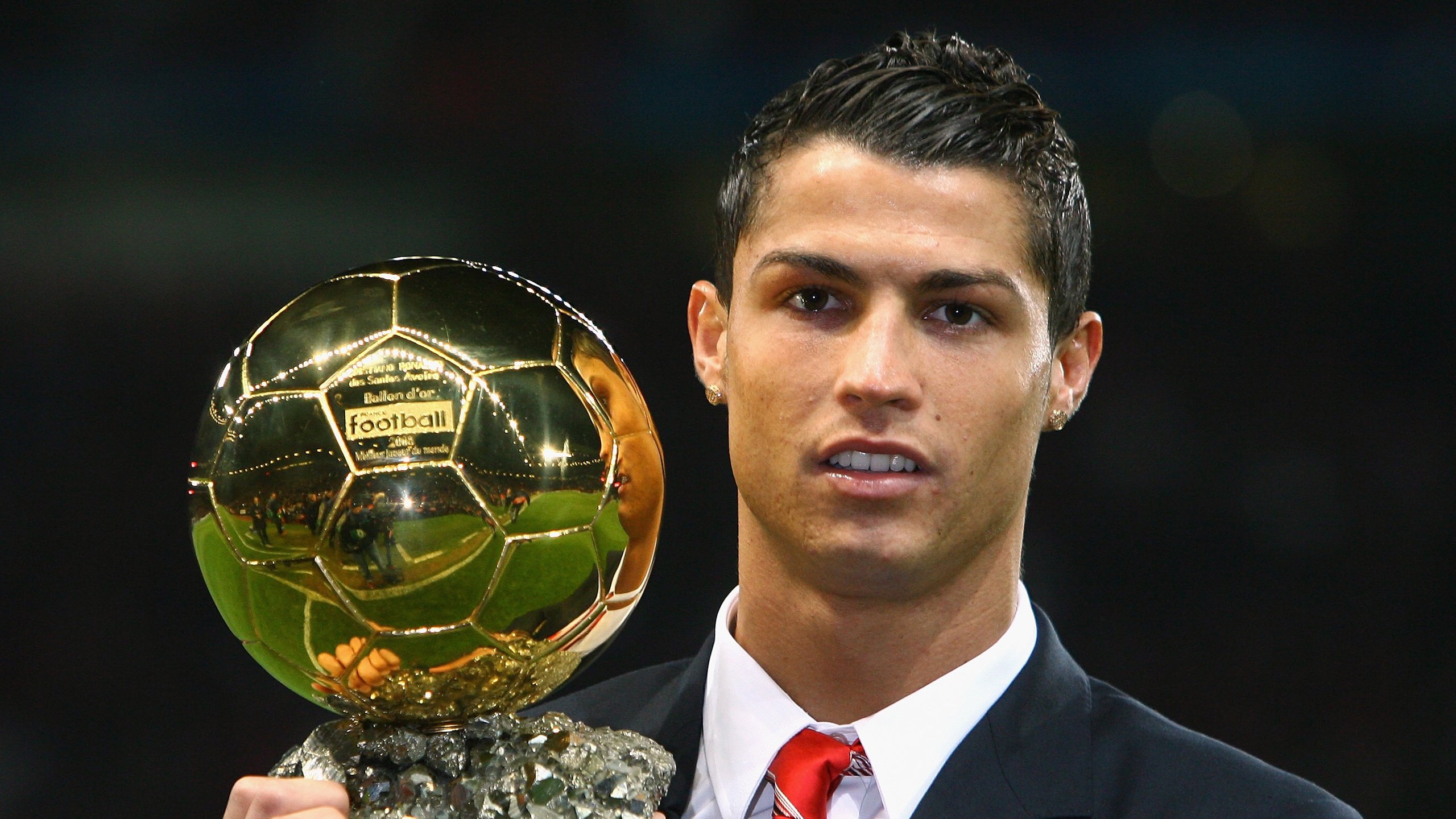 世界杯预选赛：英格兰锋线多点开花 凯恩与新9号共享进球责任